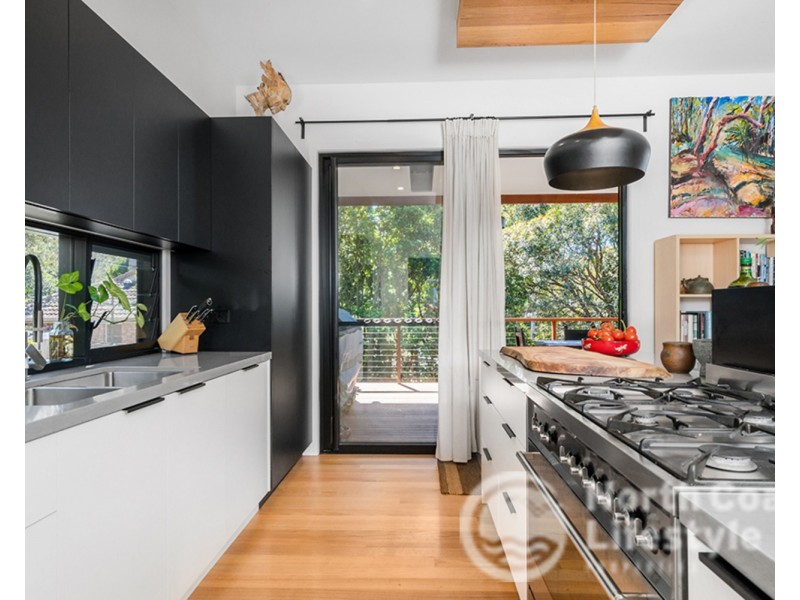 42 Banool Circuit, Ocean Shores NSW 2483