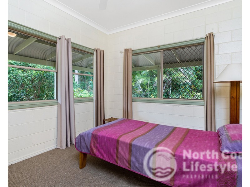 8 Waranga Crescent, Burringbar NSW 2483