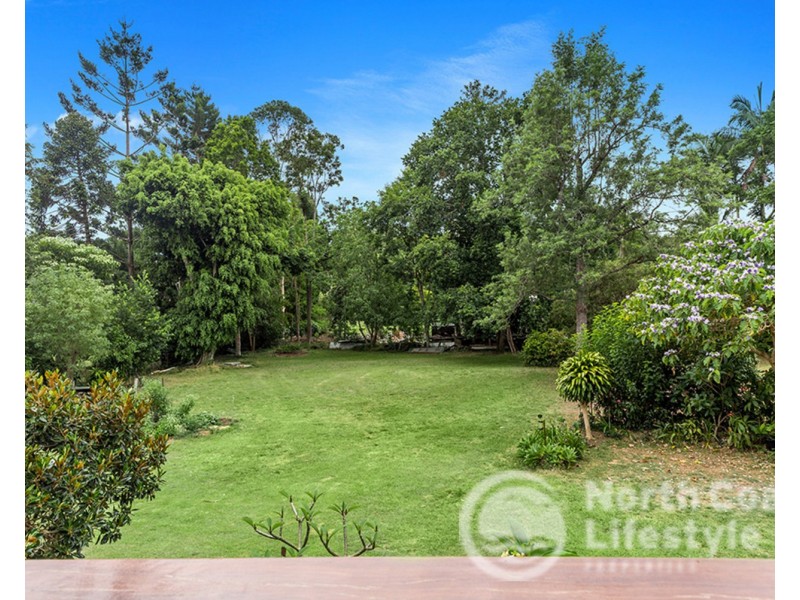 8 Waranga Crescent, Burringbar NSW 2483