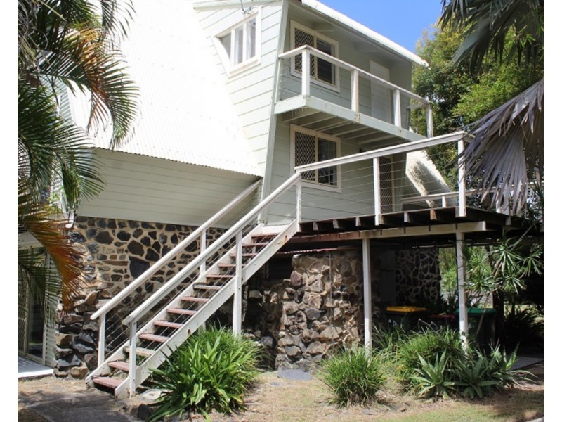 12 Pacific Esplanade, South Golden Beach NSW 2483