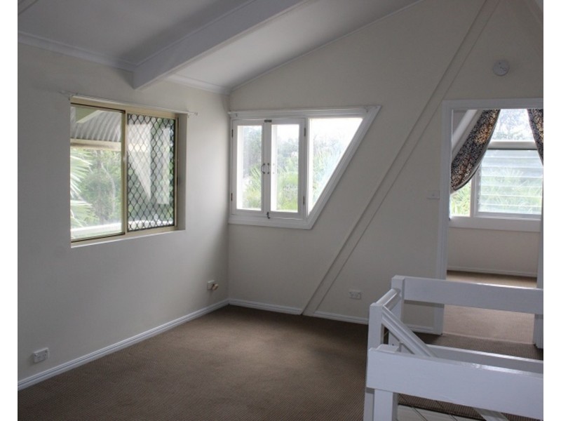 12 Pacific Esplanade, South Golden Beach NSW 2483