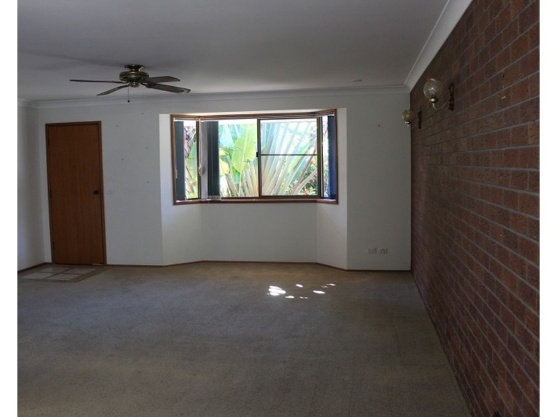 61 Rajah Road, Ocean Shores NSW 2483