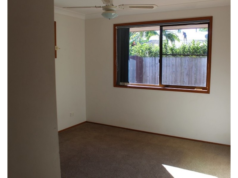 61 Rajah Road, Ocean Shores NSW 2483