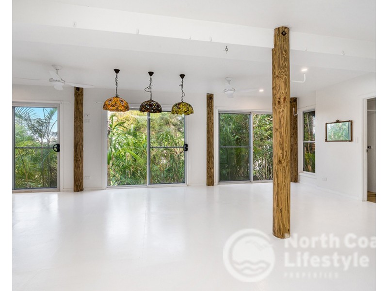 36 Banool Circuit, Ocean Shores NSW 2483