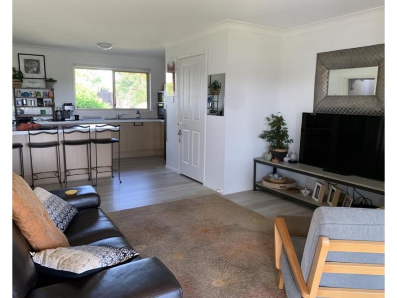 14 Jarrah Crescent, Ocean Shores NSW 2483