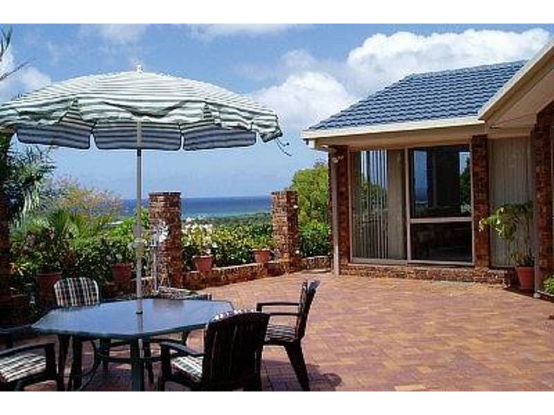 1 Kanandah Court, Ocean Shores NSW 2483