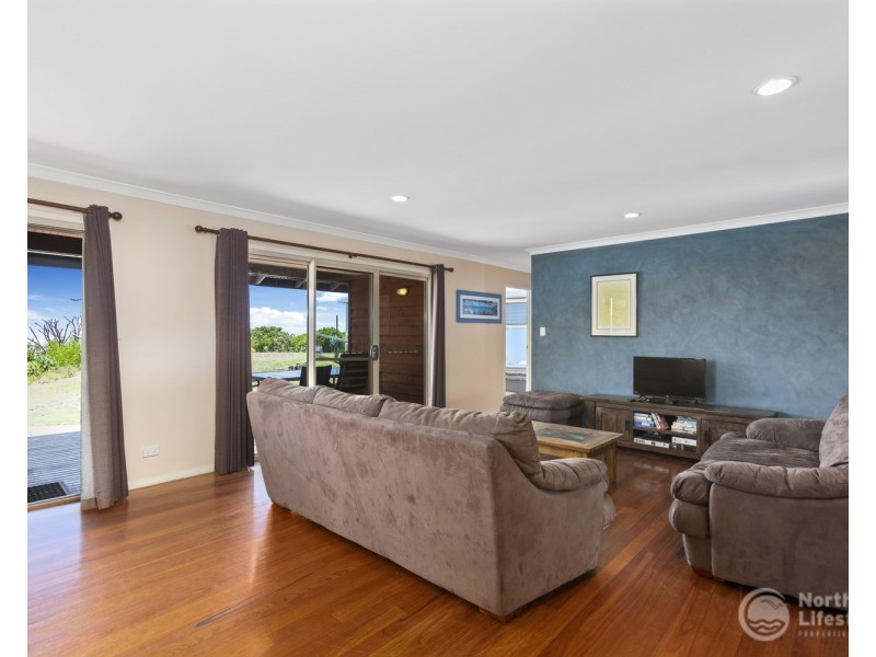 12 Tweed Coast Road, Hastings Point NSW 2489