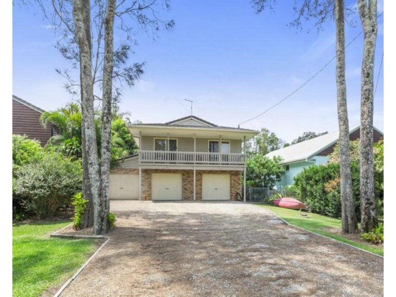 35 Gloria Street, South Golden Beach NSW 2483