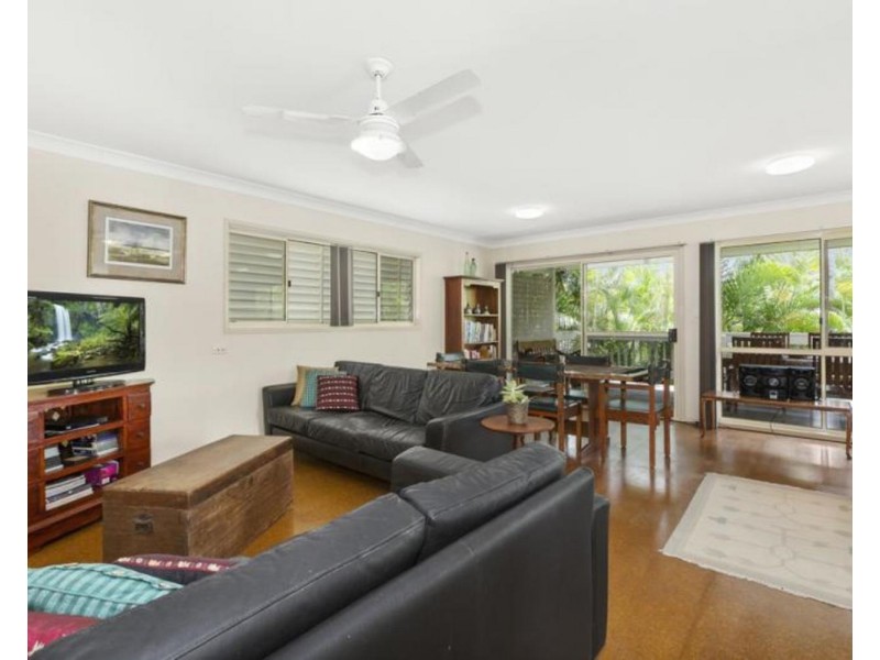35 Gloria Street, South Golden Beach NSW 2483