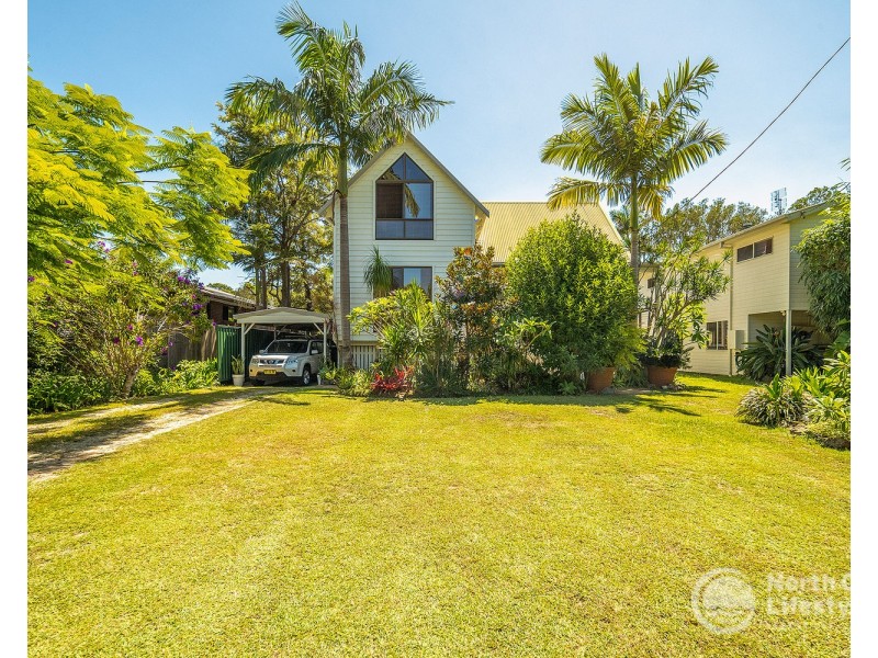 17 Robin Street, South Golden Beach NSW 2483