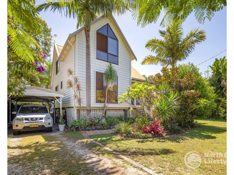 17 Robin Street, South Golden Beach NSW 2483