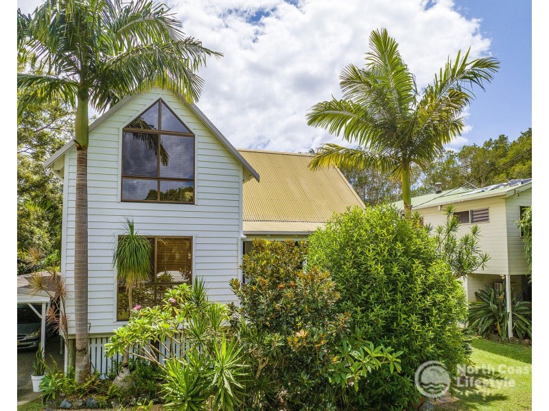 17 Robin Street, South Golden Beach NSW 2483