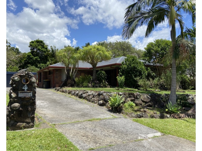 4 Kiyung Court, Ocean Shores NSW 2483