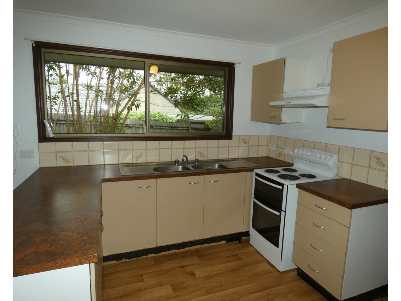 4 Kiyung Court, Ocean Shores NSW 2483