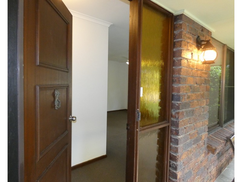 4 Kiyung Court, Ocean Shores NSW 2483