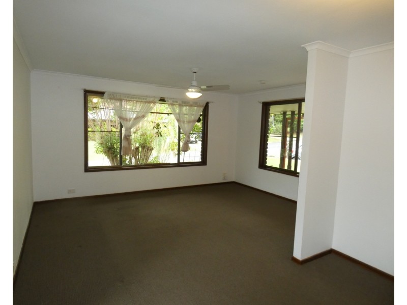 4 Kiyung Court, Ocean Shores NSW 2483