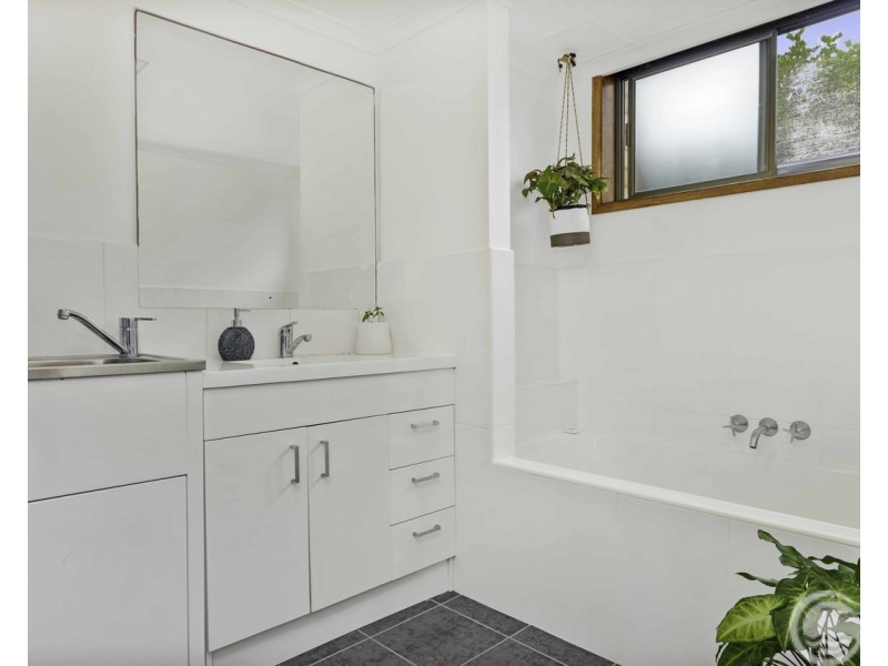 2/1 Boronia Avenue, Pottsville NSW 2489