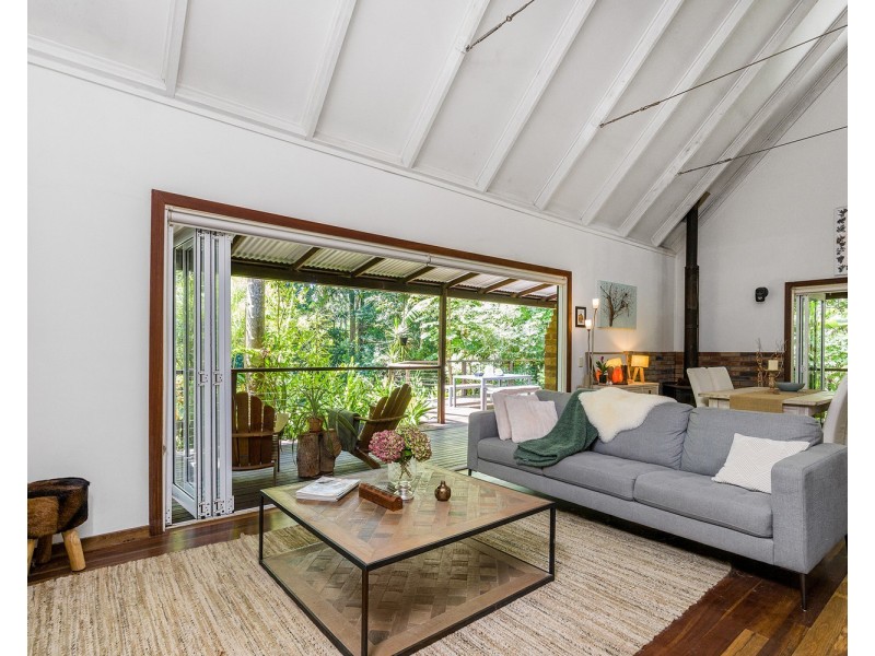 11 Waranga Crescent, Burringbar NSW 2483