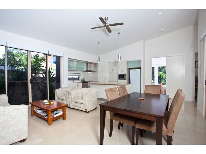 28 Mia Court, Ocean Shores NSW 2483