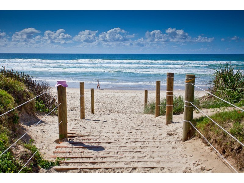 28 Mia Court, Ocean Shores NSW 2483