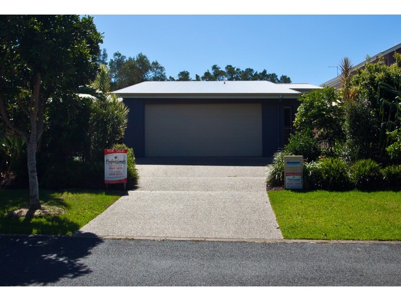 28 Mia Court, Ocean Shores NSW 2483
