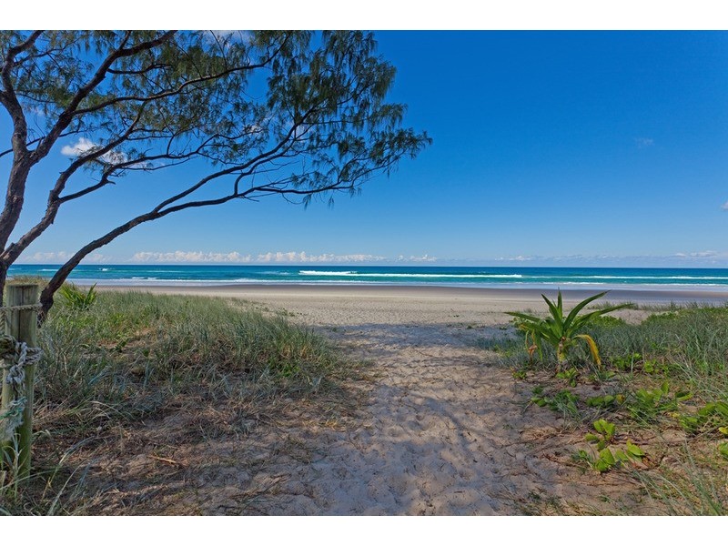 24 Muli Muli Avenue, Ocean Shores NSW 2483