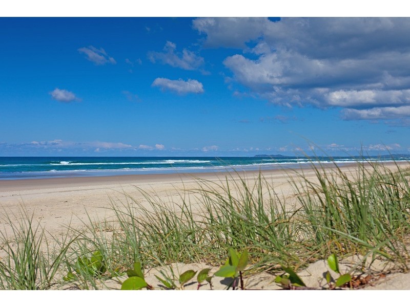 24 Muli Muli Avenue, Ocean Shores NSW 2483