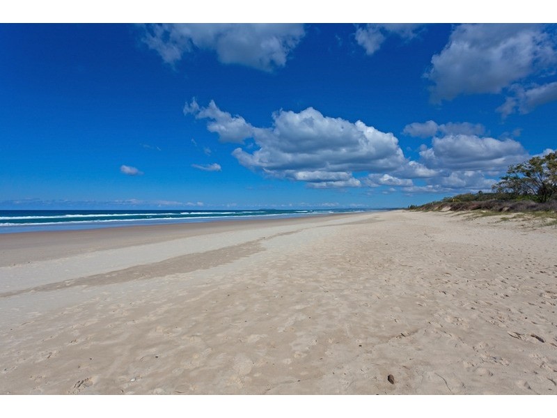 24 Muli Muli Avenue, Ocean Shores NSW 2483