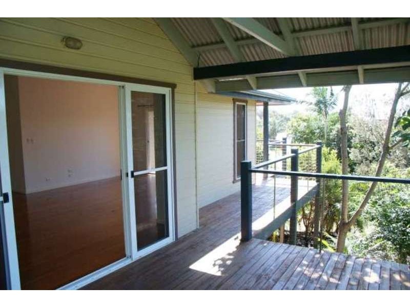 24 Muli Muli Avenue, Ocean Shores NSW 2483