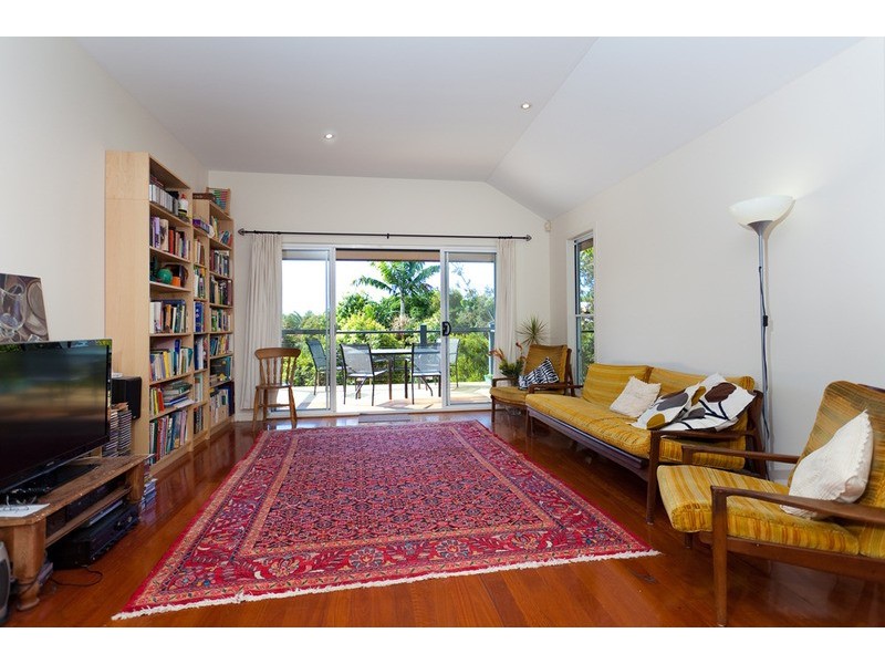 24 Muli Muli Avenue, Ocean Shores NSW 2483