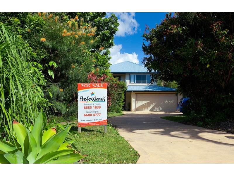 24 Muli Muli Avenue, Ocean Shores NSW 2483