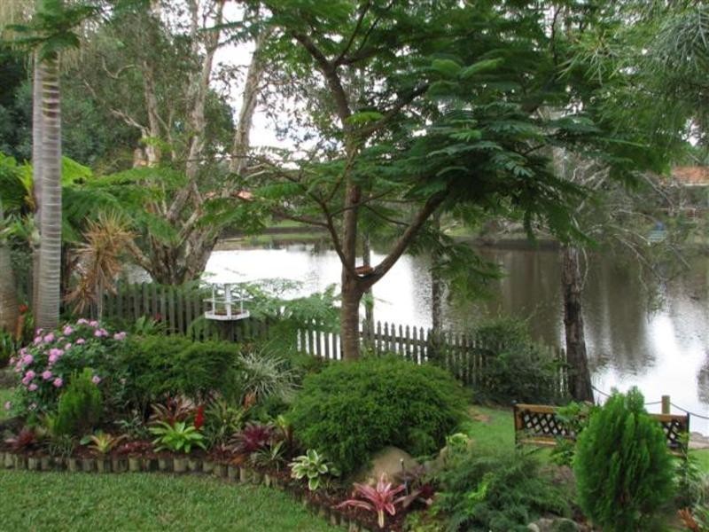 8 Larelar Court, Ocean Shores NSW 2483