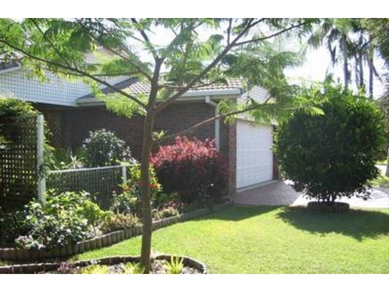 8 Larelar Court, Ocean Shores NSW 2483