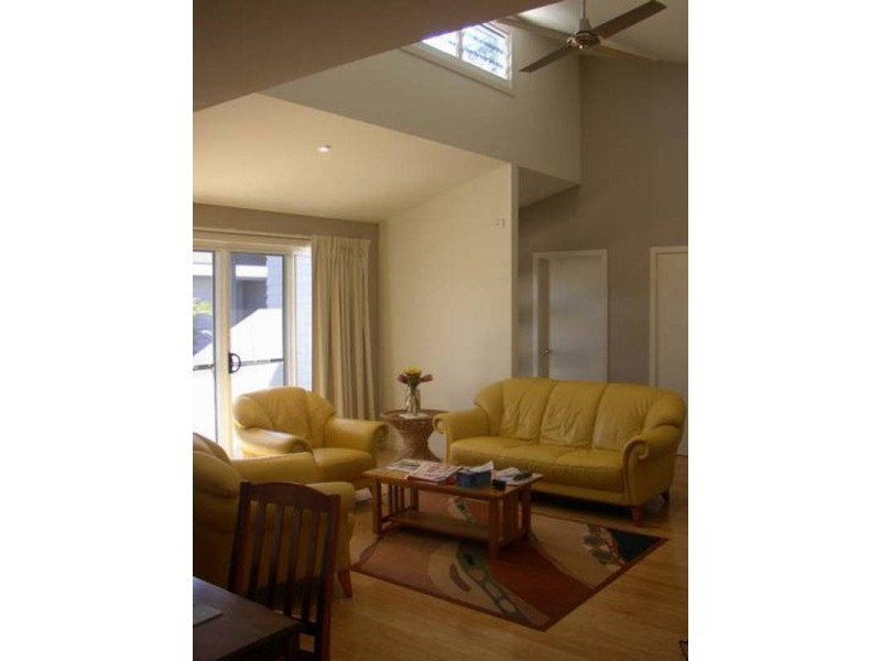 Villa 7/6-8 Halyard Court, Ocean Shores NSW 2483