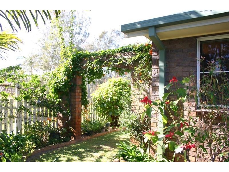 18 Natan Court, Ocean Shores NSW 2483