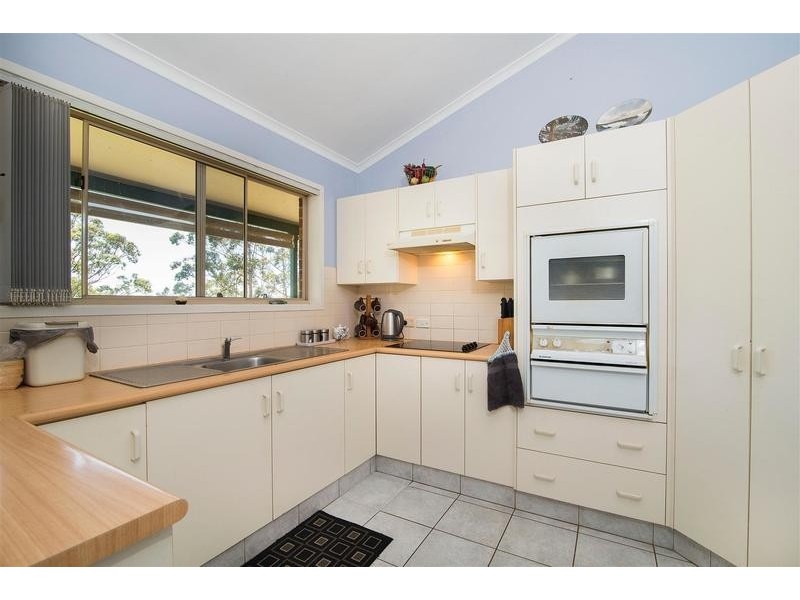 29 Warrambool Road, Ocean Shores NSW 2483