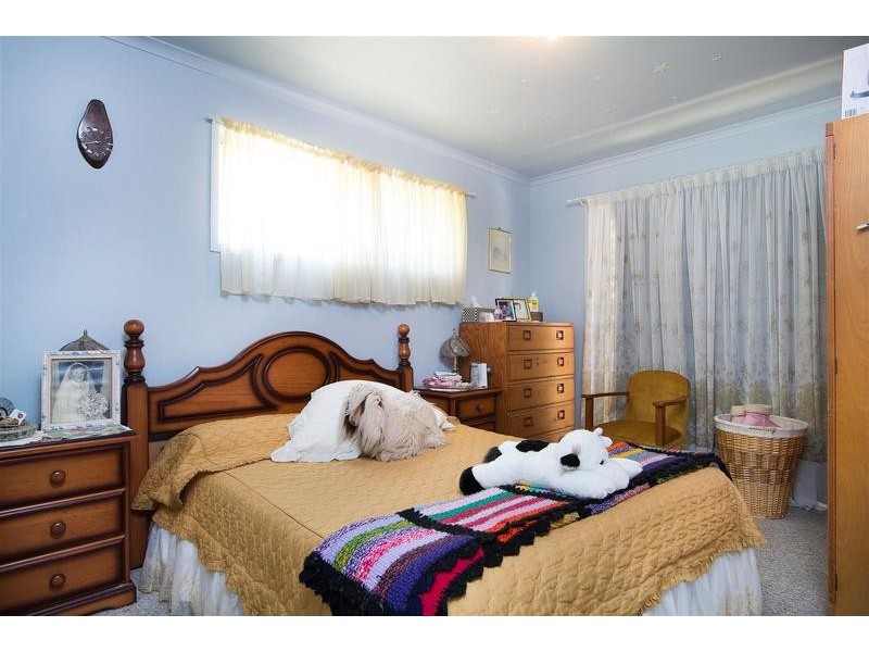 29 Warrambool Road, Ocean Shores NSW 2483