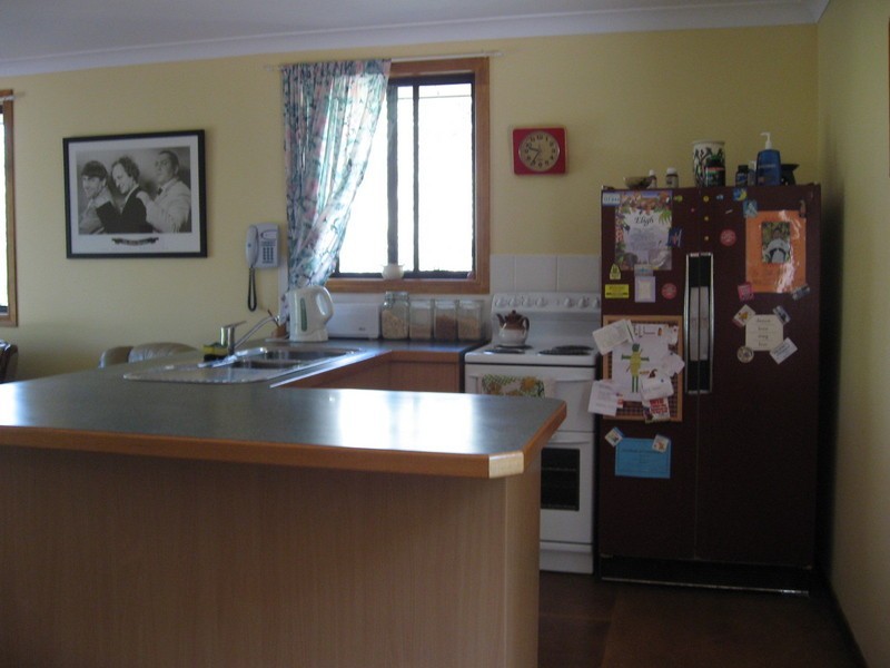 2a Gin Gin Crescent, Ocean Shores NSW 2483