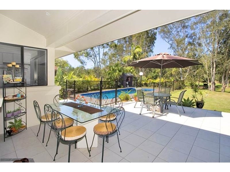 86 Balemo Drive, Ocean Shores NSW 2483