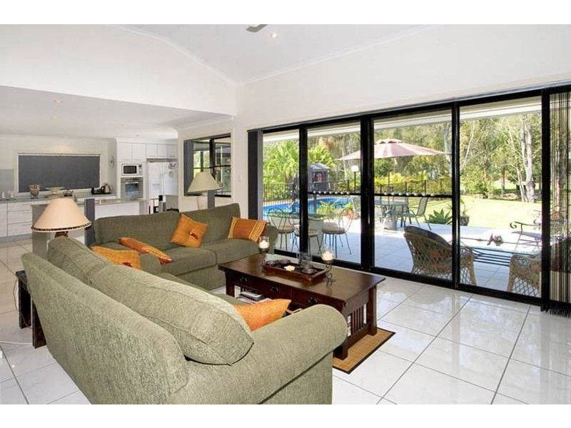86 Balemo Drive, Ocean Shores NSW 2483