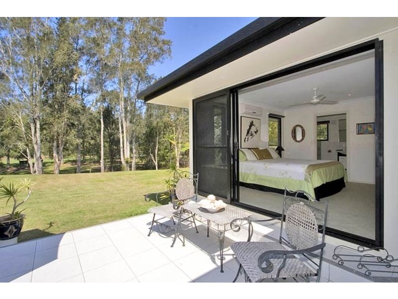 86 Balemo Drive, Ocean Shores NSW 2483