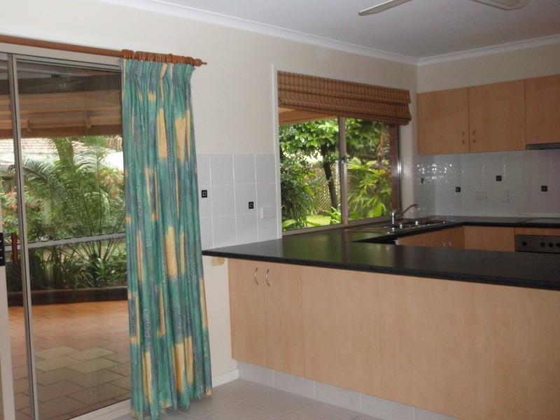 6 Kallaroo Circuit, Ocean Shores NSW 2483