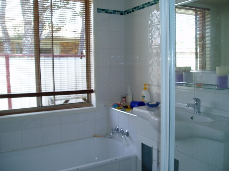 6 Kallaroo Circuit, Ocean Shores NSW 2483