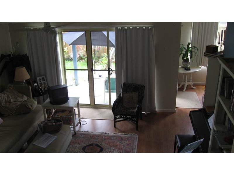 1/11 Boondoon Crescent, Ocean Shores NSW 2483