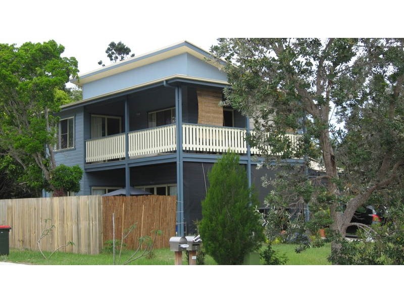 1/11 Boondoon Crescent, Ocean Shores NSW 2483