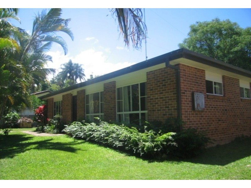 14 Mundurra Avenue, Ocean Shores NSW 2483