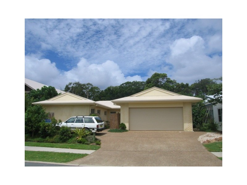 6 Mia Court, Ocean Shores NSW 2483