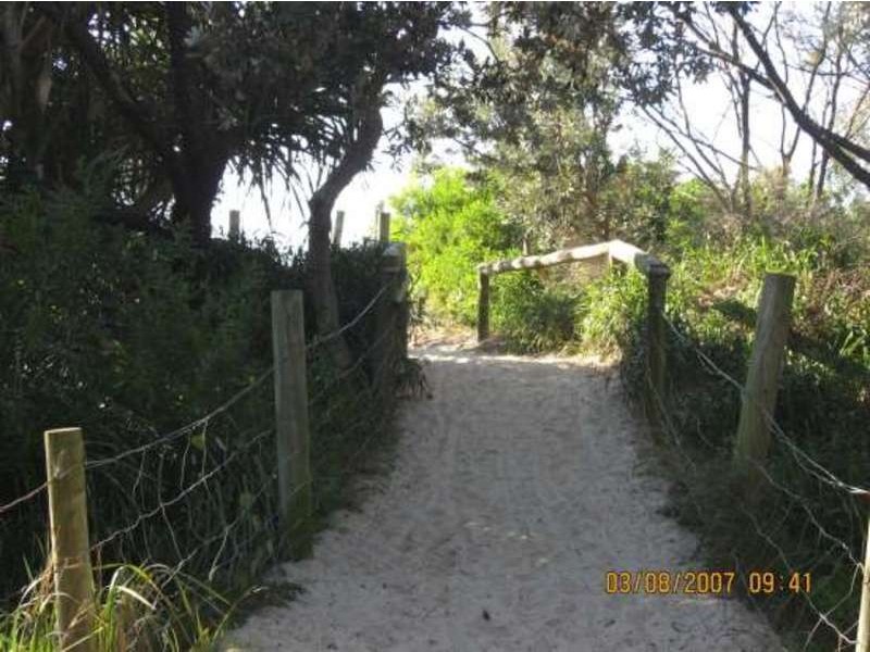 24 Muli Muli Avenue, Ocean Shores NSW 2483