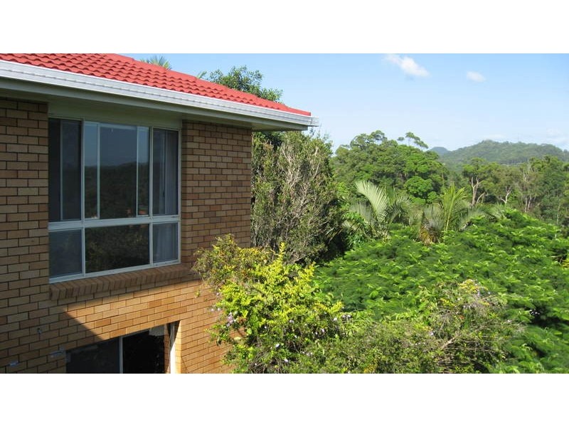 13 Bulgoon Crescent, Ocean Shores NSW 2483