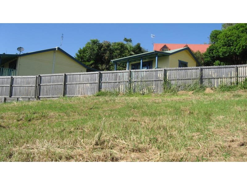 2 Jarrah Crescent, Ocean Shores NSW 2483